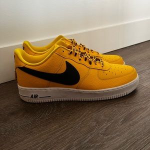 Nike Airforce 1 x NBA - Statement Game Amarillo